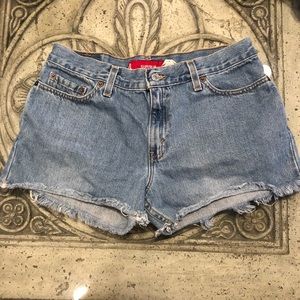 Levi’s 518 Super Low Bootcut Jean SHORTS 11